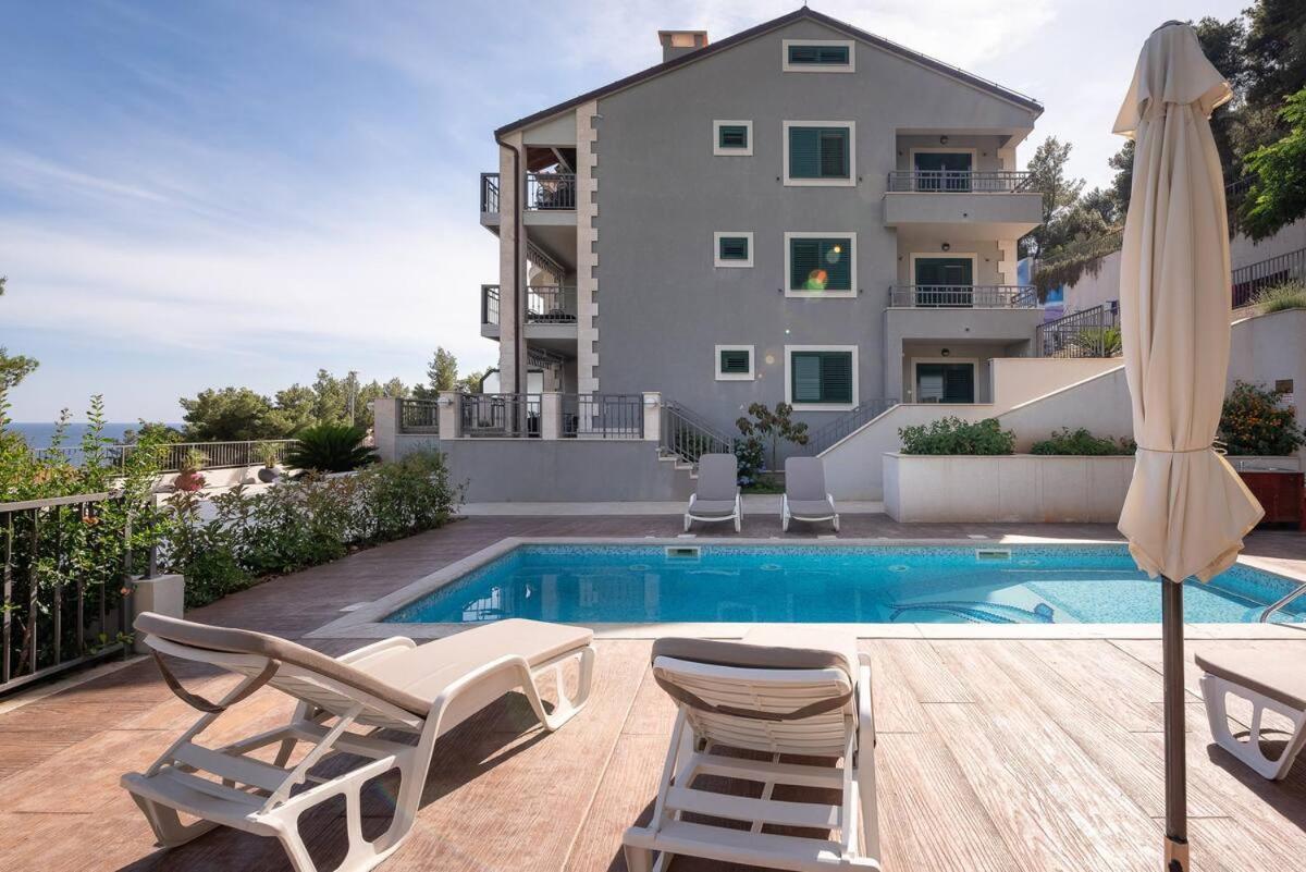 Luxurious Apartments Maslina With Beach Milna  Exterior foto